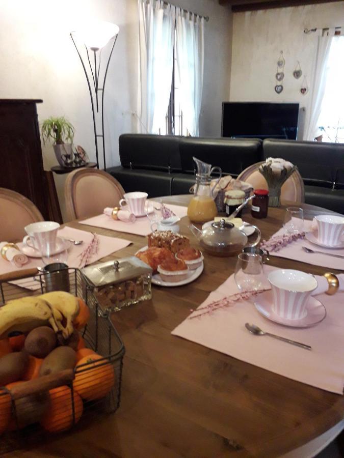 Chez Pascaline Bed & Breakfast Sarliac-sur-l'Isle Dış mekan fotoğraf