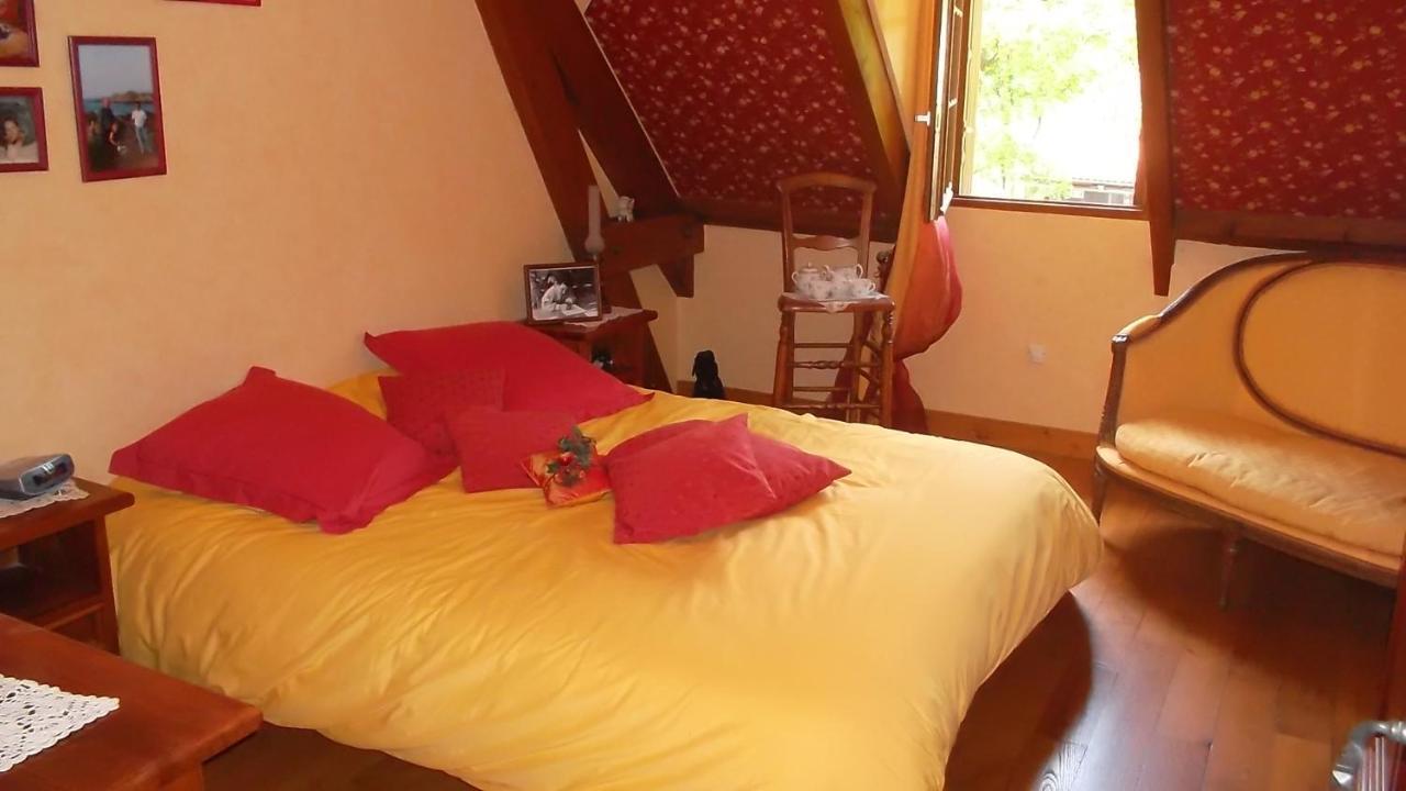 Chez Pascaline Bed & Breakfast Sarliac-sur-l'Isle Dış mekan fotoğraf